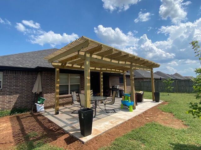 Outdoor Living Space - Rogers AR - Bella Vista Contractors